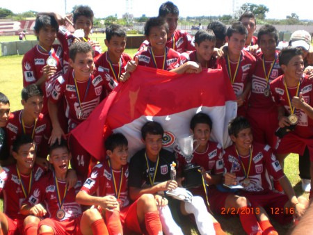 Sub-16 é do Paraguai